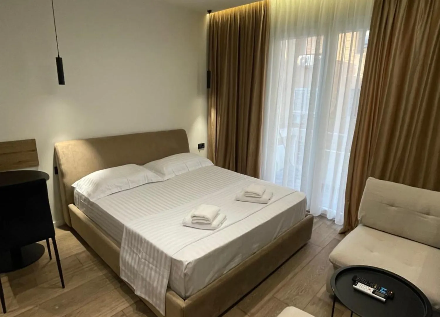 Tirana Premium Stay 0*,