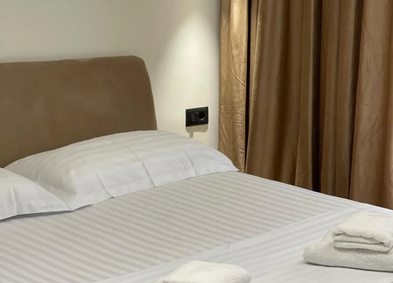 Tirana Premium Stay דירה